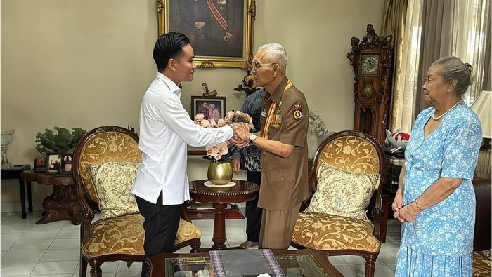 Gibran & Try Sutrisno: Menjaga Amanah di Tengah Badai Politik