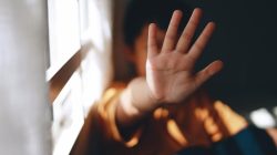 “Jejak Misterius Orang Tua dari Bocah Korban Penyiksaan di Jaksel: Misteri yang Mengejutkan”