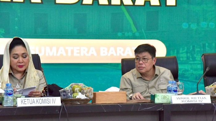 Komisi IV DPR Siap Kibarkan Bendera Perang ke Kemhut soal Proyek Vila Padar