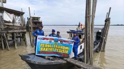 “‘Jalur’ Polda Riau: Klinik Terapung dan Sembako Gratis untuk Warga Meranti”
