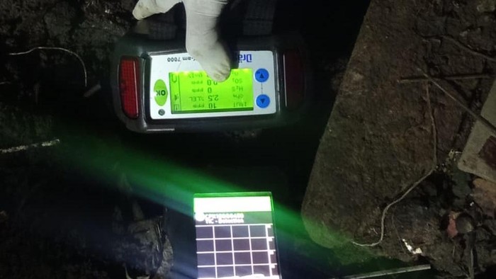 Asap Misterius dari Tanah Depok: Sat KBR Brimob Ungkap Fakta Mengejutkan!
