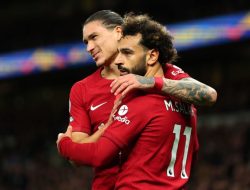 **Kata-kata Mo Salah Ditinggal Pergi Darwin Nunez: Dampak dari Pemisahan di Liverpool**