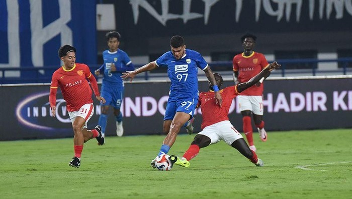 **Persib Kalahkan Manila Digger, tapi Kurang Puas karena Performa Tim yang Belum Optimal**