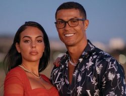 Jika Cristiano Ronaldo dan Georgina Rodriguez Berpisah… – Alternatif 1
