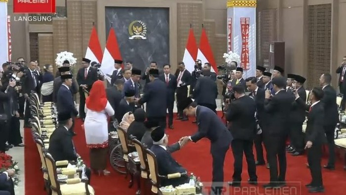 **SBY Salami Jokowi dan JK, Momentum Politik jelang Sidang MPR 2025**