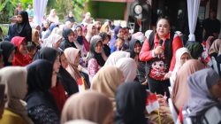 “Dharma Wanita Kemenimipas Berbagi Kasih di Sukaraja, Meriahkan HUT RI ke-80”