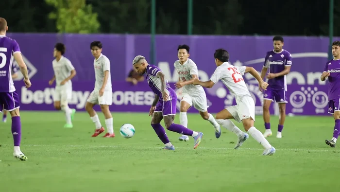 Laga Uji Coba Fiorentina vs Japan University FA: Kekalahan Mengejutkan David de Gea dan Kawan-kawan