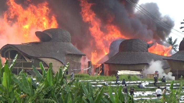 Kebakaran Hebat di Resort Tabanan Bali: 16 Cottage Hangus dalam Sekejap