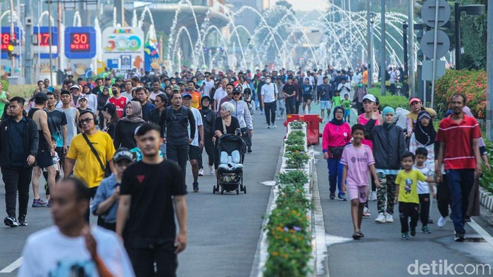 Tak Ada CFD di Jkt Besok, Warganet Berbondong-bondong ke Taman Menteng