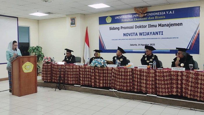Legislator Novita: Doktor Baru dengan Predikat Cumlaude, Bagaimana Dampaknya pada Legislasi?