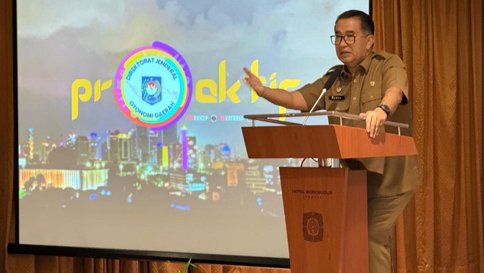 **Kemendagri Gelar Rakornas, Targetkan Perbaikan Investasi Daerah 2025**