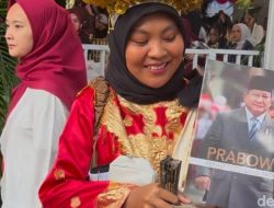Warga Ikut Upacara HUT ke-80 RI di Istana, Dapat Suvenir Menarik, Ini Isinya
