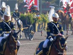 Bendera Merah Putih Bersinar di Kirab HUT RI ke-80 dengan Garuda Prabayaksa