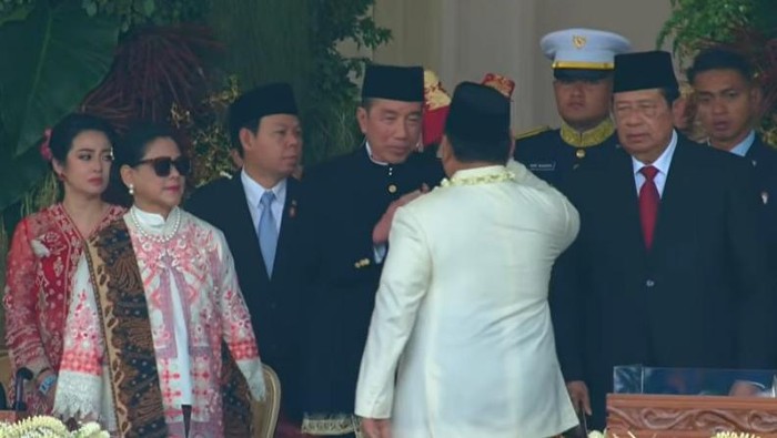 Momen Prabowo Beri Hormat ke SBY dan Jokowi Usai Pimpin Upacara HUT RI - Update 1