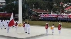 Bendera Merah Putih Terbalik Viral di Mamasa, Panitia: “Maaf atas Kesalahan Ini”