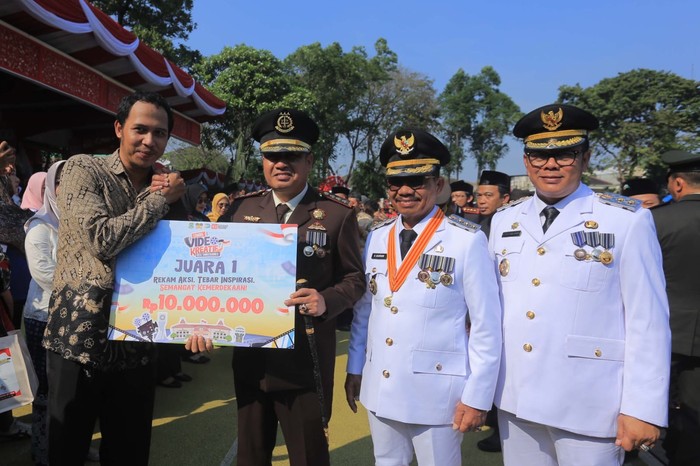 HUT ke-80 RI, Walkot Tangerang Beri Kado Potongan PBB & BPHTB 20% - Update 1