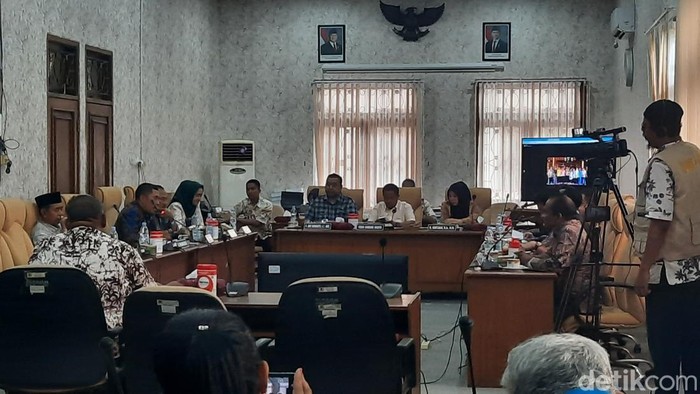Pansus DPRD Pati Tanya Camat Soal Video Lunas PBB 250%: Ada Perintah Atasan?