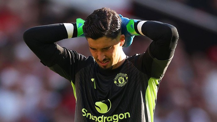 **Man United Bisa Finis Empat Besar, Asal Penuhi Kebutuhan Transfer!**