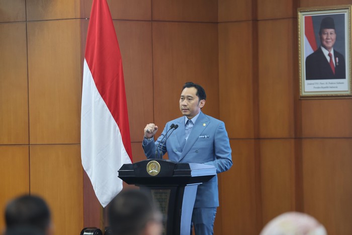 Ibas Bicara: Pembangunan Jelas atau Kebangkrutan Masyarakat?