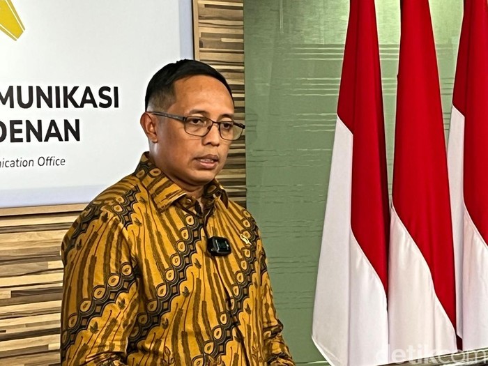 **Istana Tutup Mulut Soal Pengganti Noel: