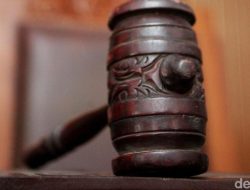 Vonis 14 Tahun Penjara untuk Terdakwa Korupsi APD COVID: Keberatan atau Keberatan?