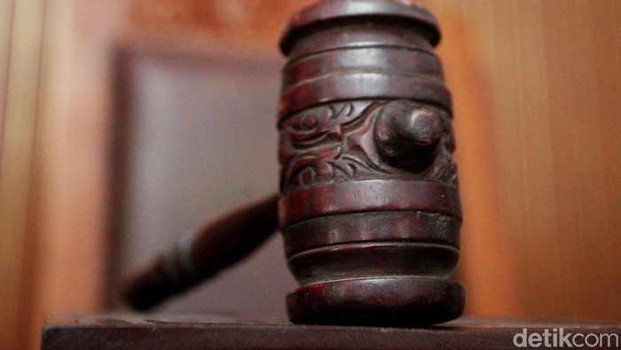 Vonis 14 Tahun Penjara untuk Terdakwa Korupsi APD COVID: Keberatan atau Keberatan?