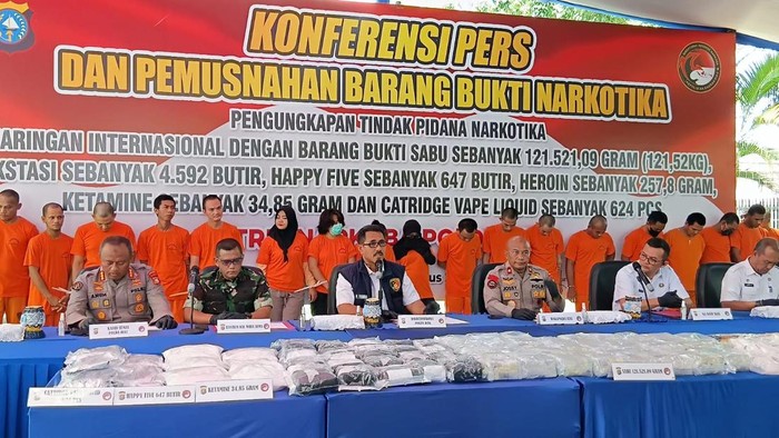 Kado HUT RI, Polda Riau Bongkar Kasus Sabu Rp 42,5 M - Update 1