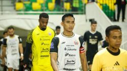 Pita Hitam Rizky Ridho saat Persija Jakarta Sikat Dewa United: Mimpi atau Kebenaran?
