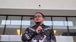 **Kompolnas Serukan Kebijakan Damai, Minta Aparat dan Masyarakat Tahan Emosi**