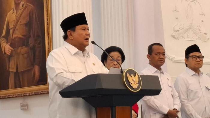 Prabowo Instruksikan Tegas, Polisi-TNI Diminta Tangani Perusakan dan Penjarahan dengan Tindakan Setegas-tegasnya