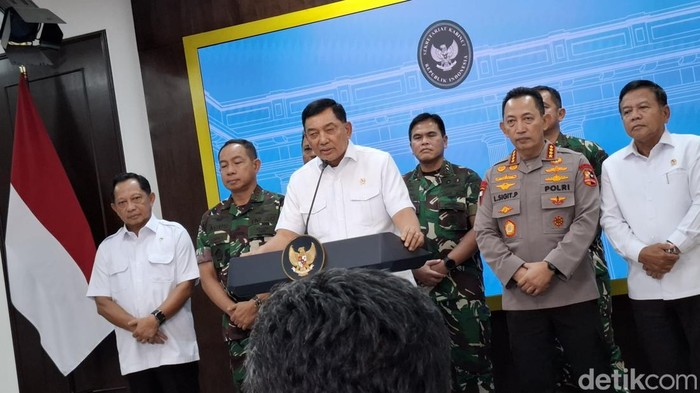 Prabowo Minta TNI-Polri Solid dan Bekerja Sama Jaga Keamanan Masyarakat - Update 1