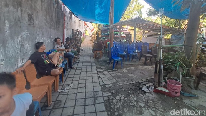 **Tragedi Makassar: Driver Ojol Dituduh Intel, Keluarga Ungkap Kejutan Mengerikan**