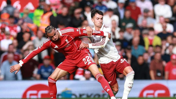 [Babak I Liverpool Vs Arsenal Tuntas 0-0: Pertandingan Tanpa Gol, Banyak Drama!]