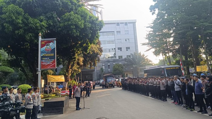 Polda Metro Kembali Gelar Patroli Skala Besar, Pantau Situasi Jakarta yang Memprihatinkan