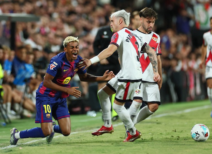 Kontroversi Penalti di Laga Barcelona vs Rayo Vallecano