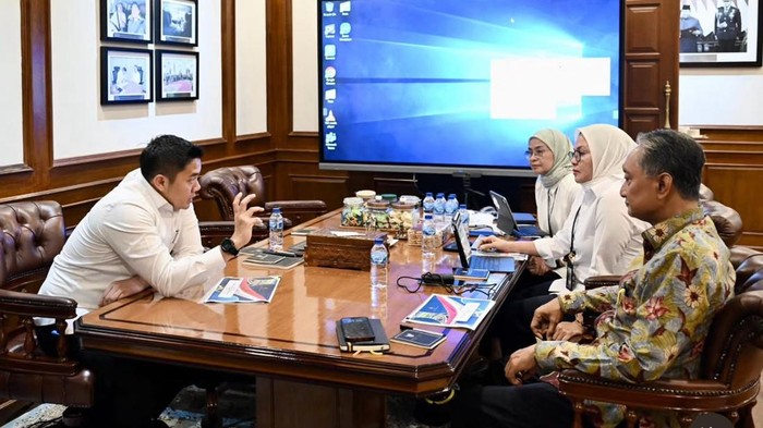 Seskab Prabowo: Perbaiki Fasum Rusak Akibat Anarkis, Tanggap Bencana Wajib Cepat!