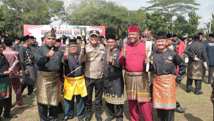 Ratusan Warga Kuansing Deklarasi Damai, Tolak Provokasi dan Anarkisme - Update 1