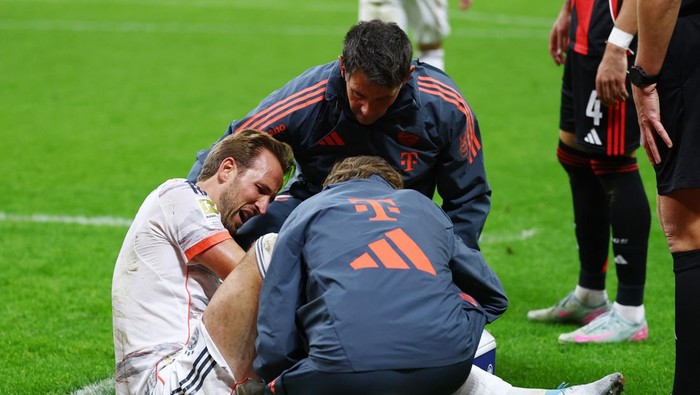 Kane Pecahkan Rekor, Tapi Cedera Membeda!