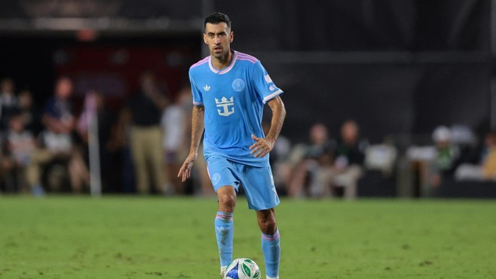 **Sergio Busquets Akan Pensiun di MLS 2025, Ingin Jadi Pelatih Setelah Istirahat**