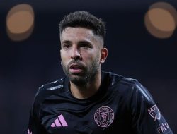 “Jordi Alba Akan Pensiun, Messi: Lalu Siapa yang Memberiku Assist?”