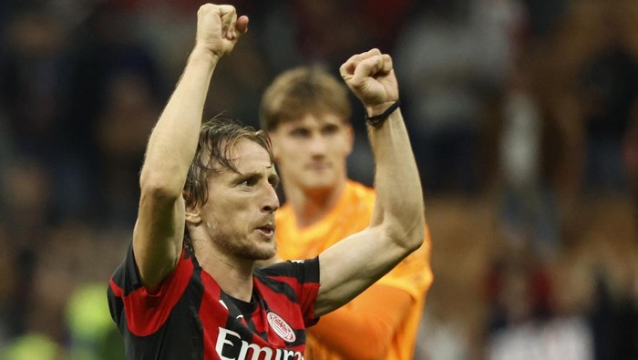 **Ibrahimovic Nggak Kaget Modric Masih Bagus di Usia 40 Tahun, Likidasi Milan Bertekanan!**