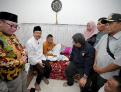 Gus Ipul Jenguk Santri Korban Ponpes Ambruk: Menyemangati Rosi dalam Masa Pemulihan