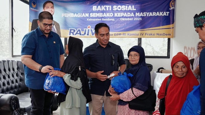 Rajiv NasDem Berikan 10.000 Paket Sembako di Bandung, Sambut HUT Ke-14