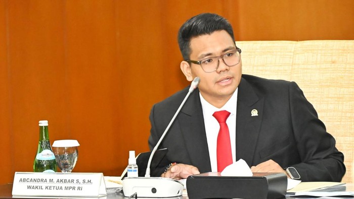 Waka MPR: Pembangunan Pelabuhan Salakan, Sulteng, Pemicu Pertumbuhan Ekonomi Regional!