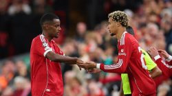 Liverpool Bersiap Rebut Keuntungan dari Perang Ekitike vs Isak di Kandang!
