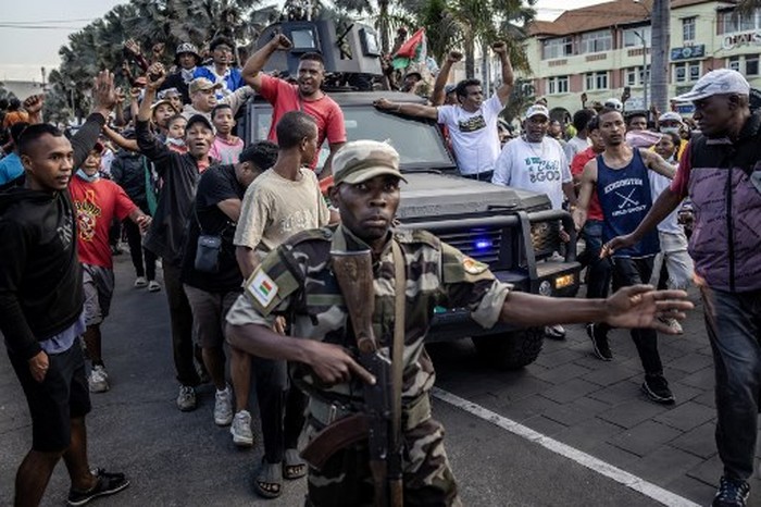 **Tentara Gabung Pendemo, Presiden Madagaskar Klaim Kudeta Sedang Berlangsung**