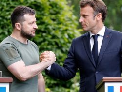 Zelensky Minta Bantuan Prancis, Rudal Baru Hadapi Rusia