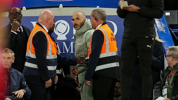 Maresca Tantang Diskusi Kartu Merah Chelsea vs Liverpool