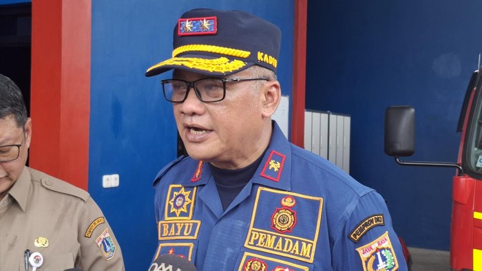 1.000 Petugas Damkar Baru Akan Siap Siaga di DKI Sejak Tahun 2026