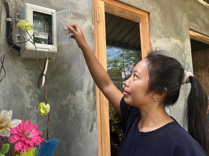 Dapat Listrik Gratis dari Pemprov Jateng, Warga: Anak Bisa Belajar Nyaman - Update 1